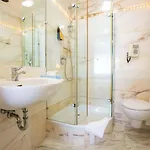Aaaa Hotelwelt Kuebler Отель Карлсруэ