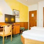 Отель Aaaa Hotelwelt Kuebler Карлсруэ