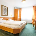 Aaaa Hotelwelt Kuebler Карлсруэ
