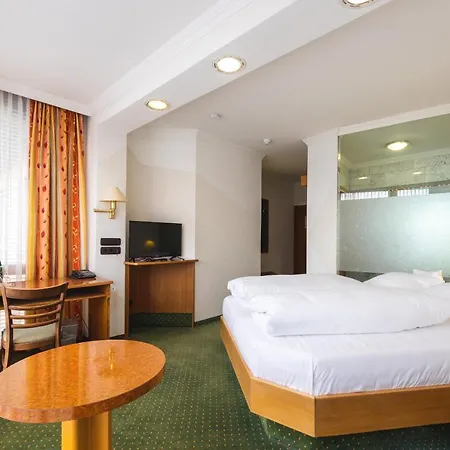 Aaaa ホテルヴェルト キューブラー ホテル