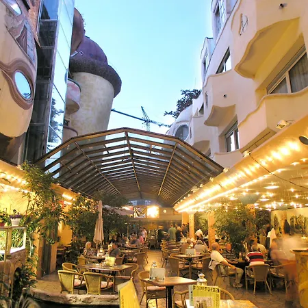 Aaaa ホテルヴェルト キューブラー