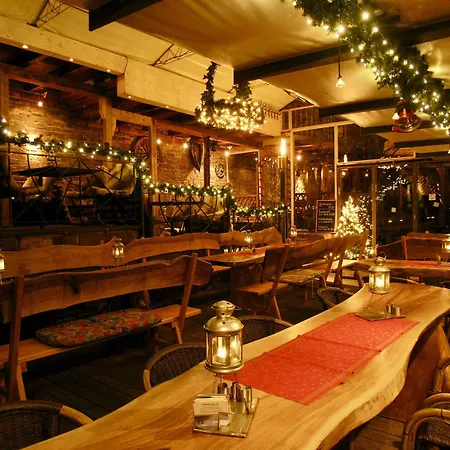 Aaaa ホテルヴェルト キューブラー ホテル カールスルーエ