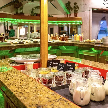 ホテル Aaaa ホテルヴェルト キューブラー