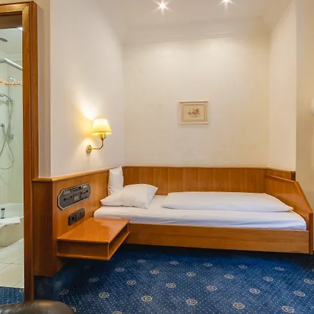 Aaaa Hotelwelt Kuebler 3*