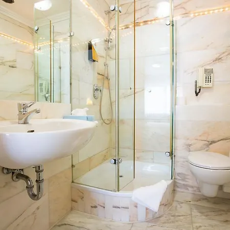 Aaaa ホテルヴェルト キューブラー ホテル