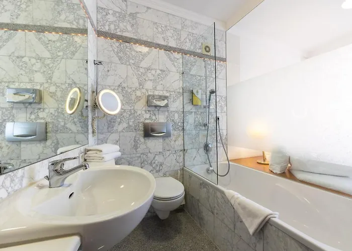 Aaaa ホテルヴェルト キューブラー ホテル カールスルーエ