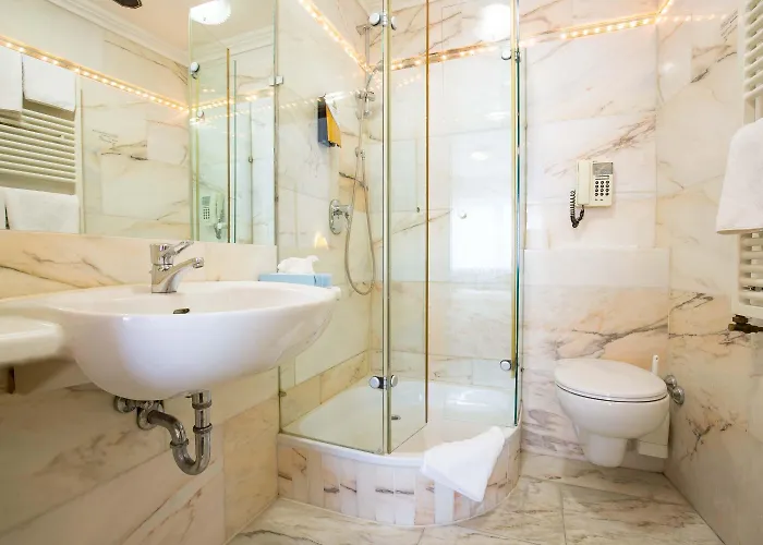 Aaaa ホテルヴェルト キューブラー ホテル カールスルーエ