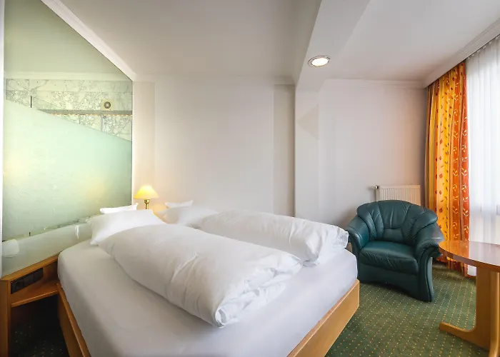 Aaaa ホテルヴェルト キューブラー 3*