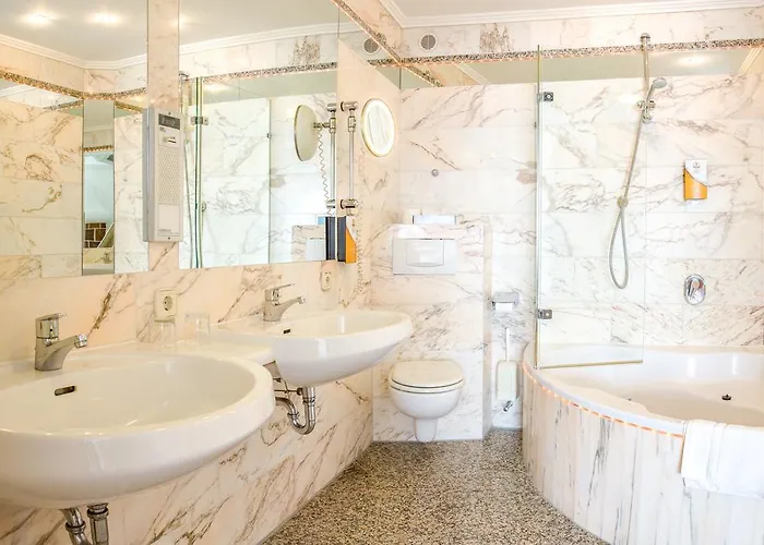 Aaaa ホテルヴェルト キューブラー ホテル カールスルーエ