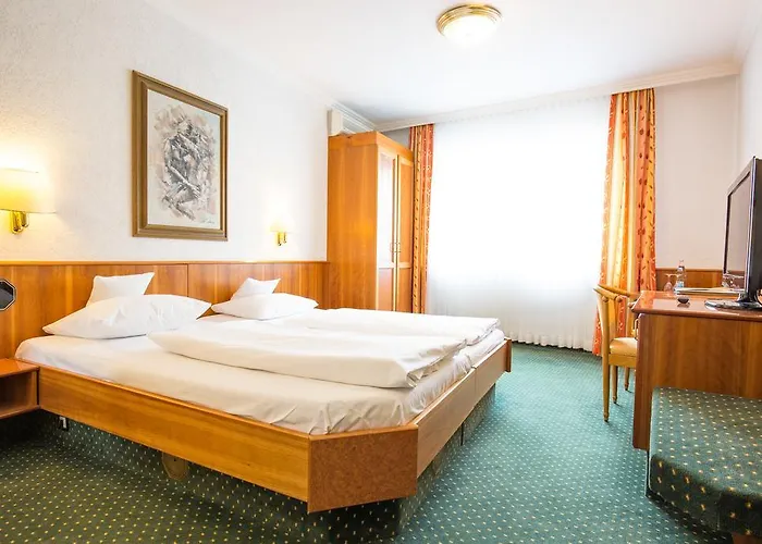 Aaaa ホテルヴェルト キューブラー カールスルーエ